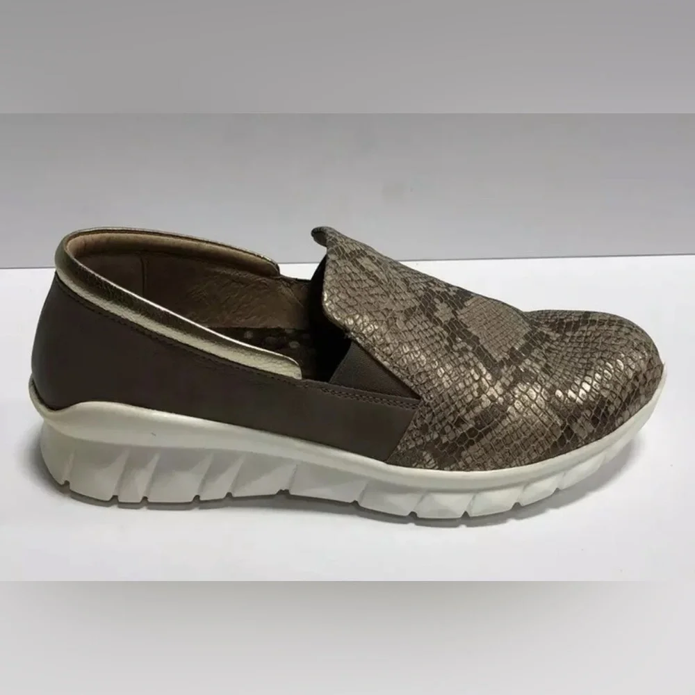 Naot Titan Womens Slip On Sneaker Size EUR36 M US5-5.5